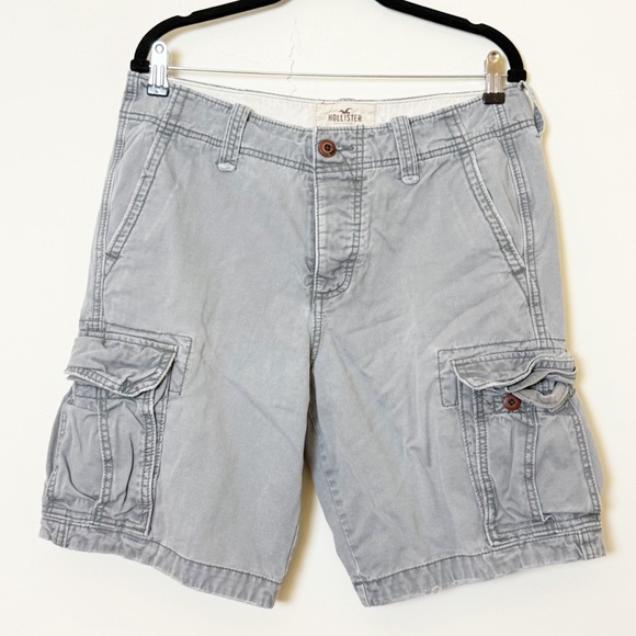 Hollister Men’s Gray Cargo Shorts – Size 32 - Picture 1 of 11